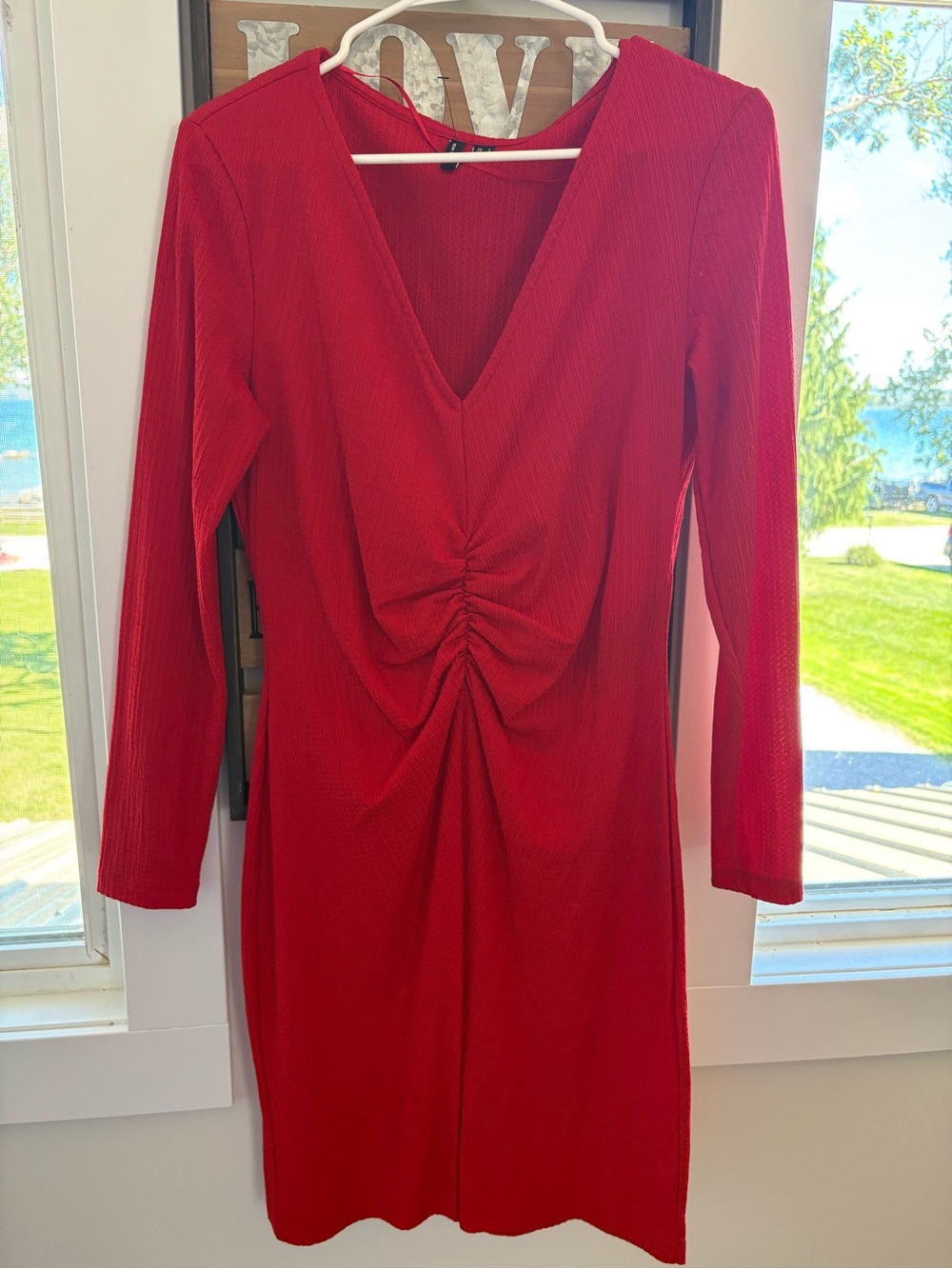 Vero Moda Red Long-Sleeve V-Neck Twist Ruched Dress